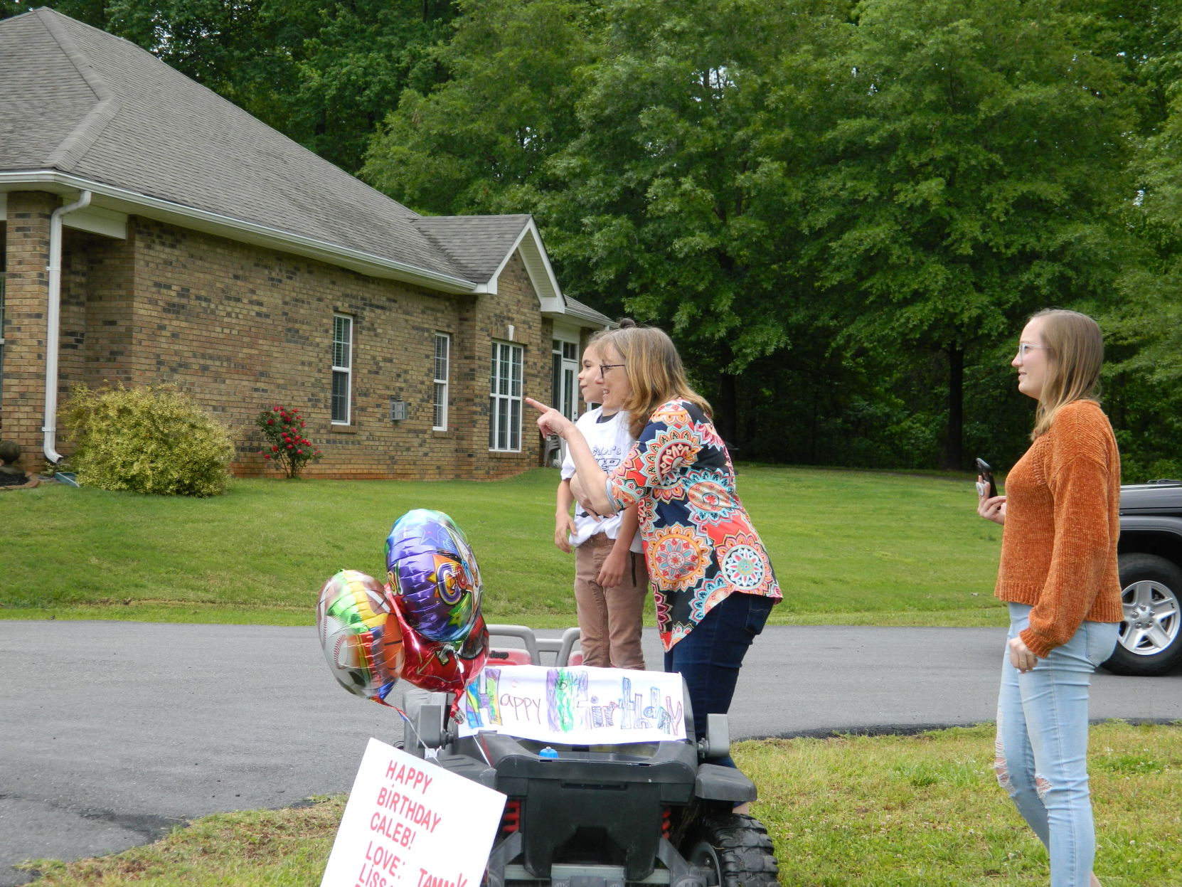 Troutman Jeep parade (37).JPG